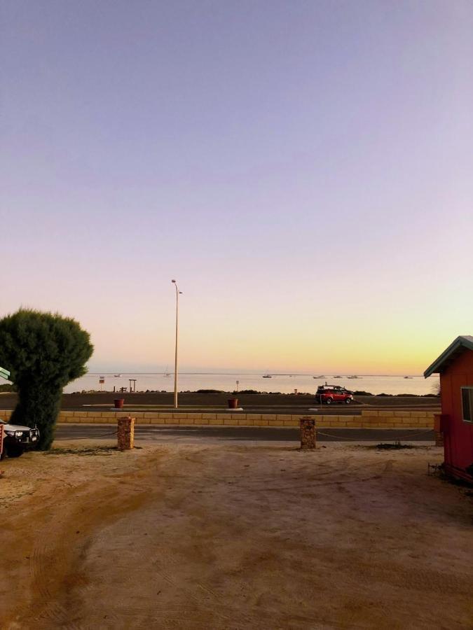 Shark Bay Cottages Denham Eksteriør bilde