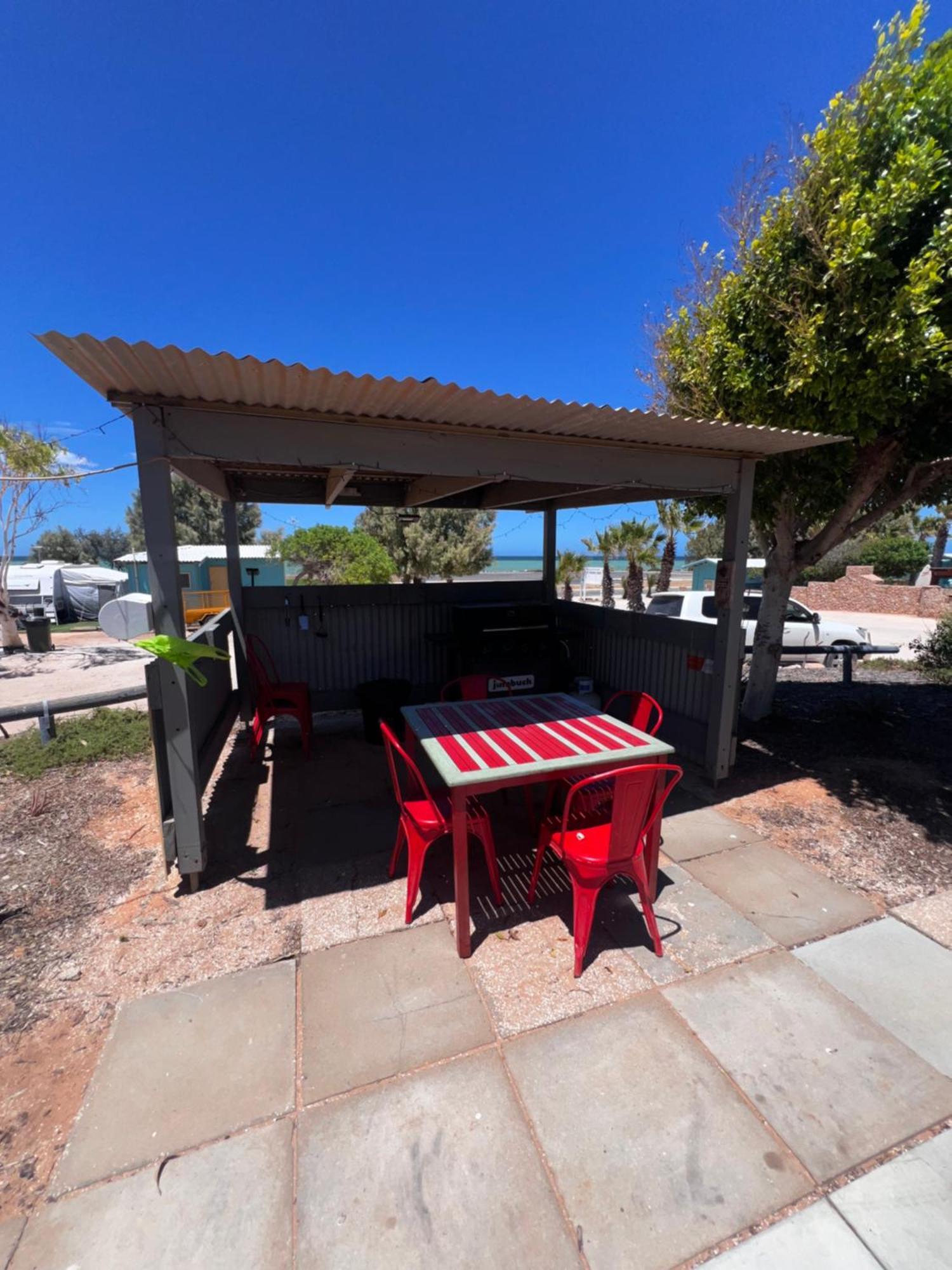 Shark Bay Cottages Denham Eksteriør bilde