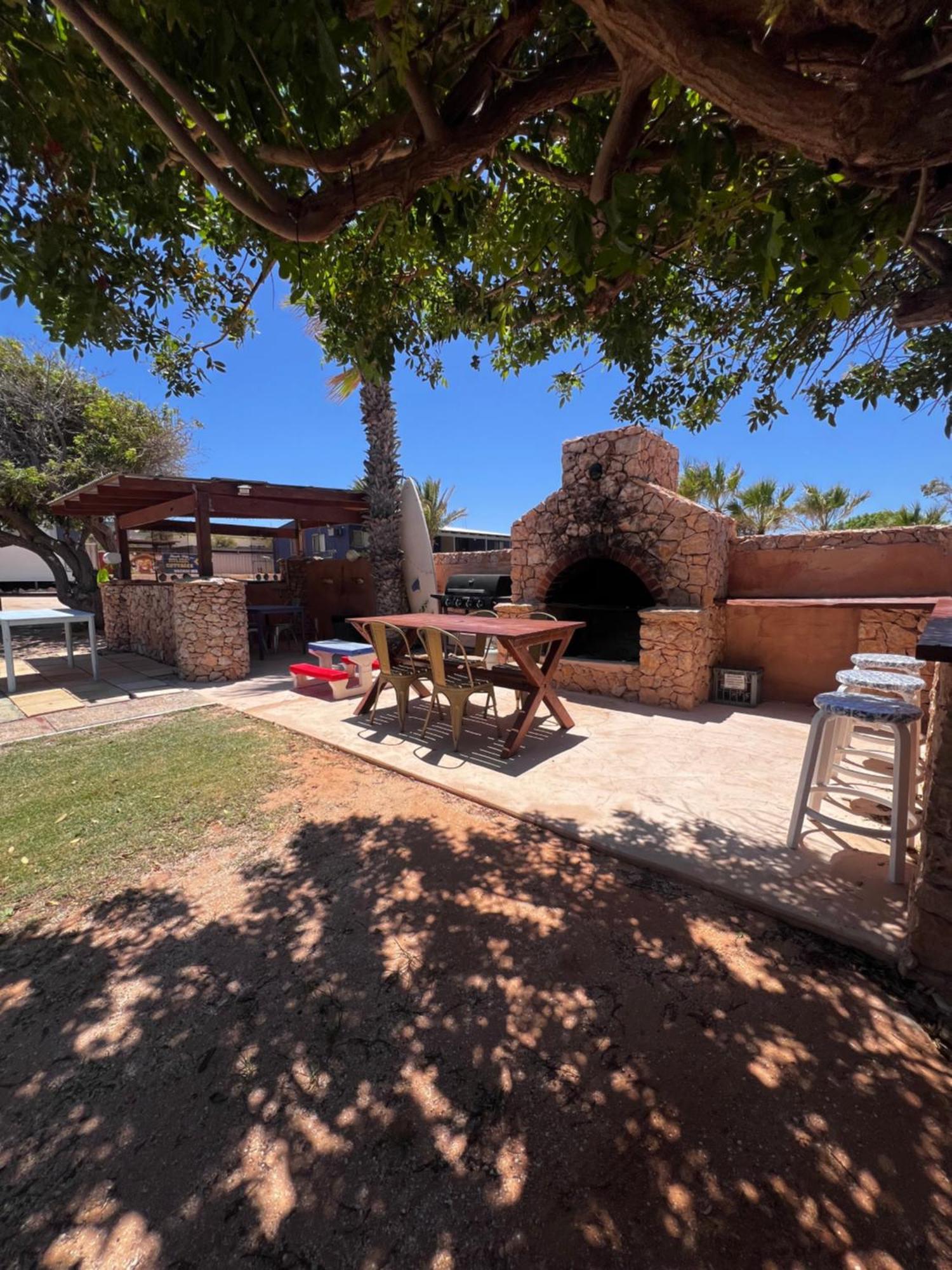 Shark Bay Cottages Denham Eksteriør bilde