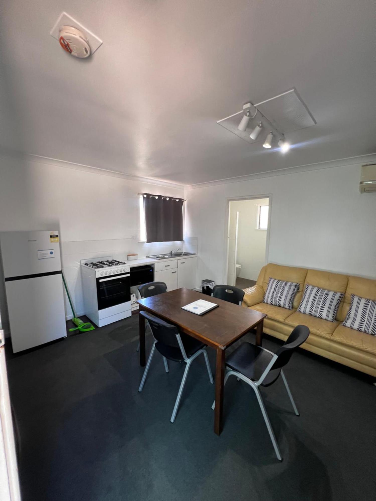 Shark Bay Cottages Denham Eksteriør bilde