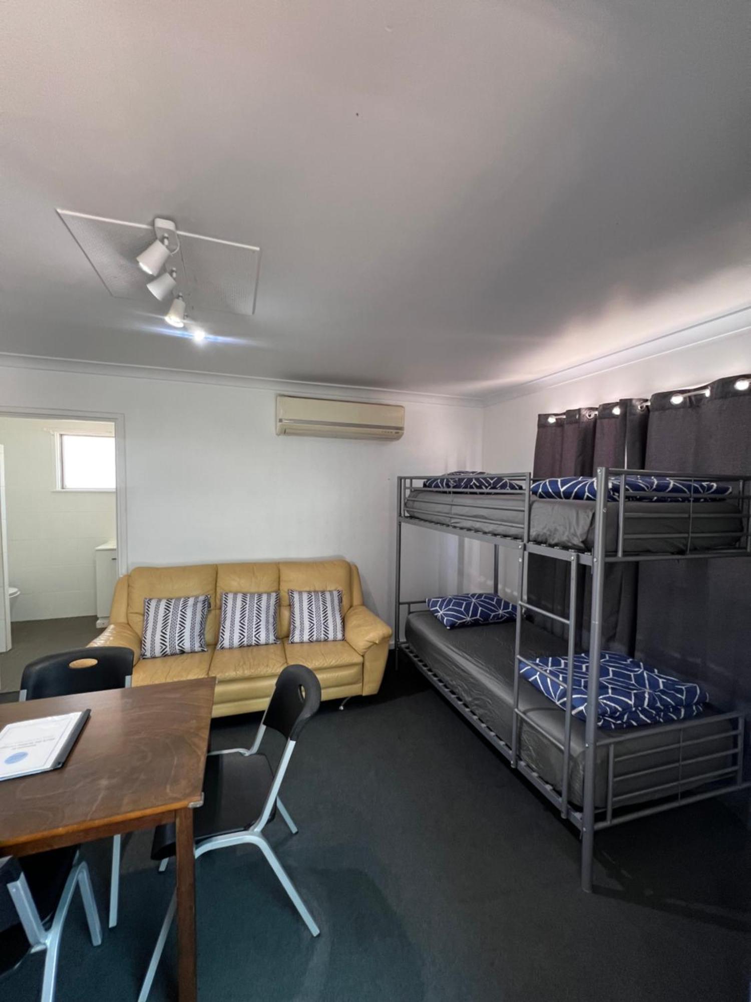 Shark Bay Cottages Denham Eksteriør bilde