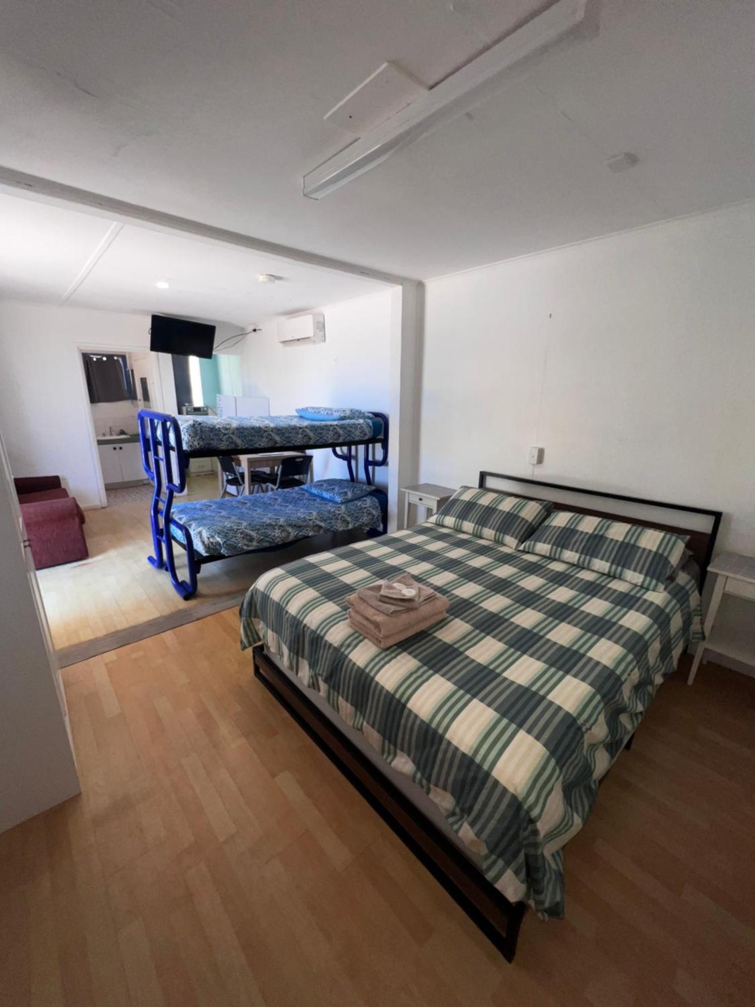 Shark Bay Cottages Denham Eksteriør bilde